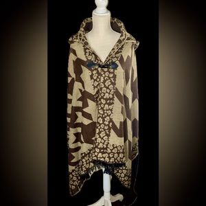 Lightweight Hooded Poncho (Cape)